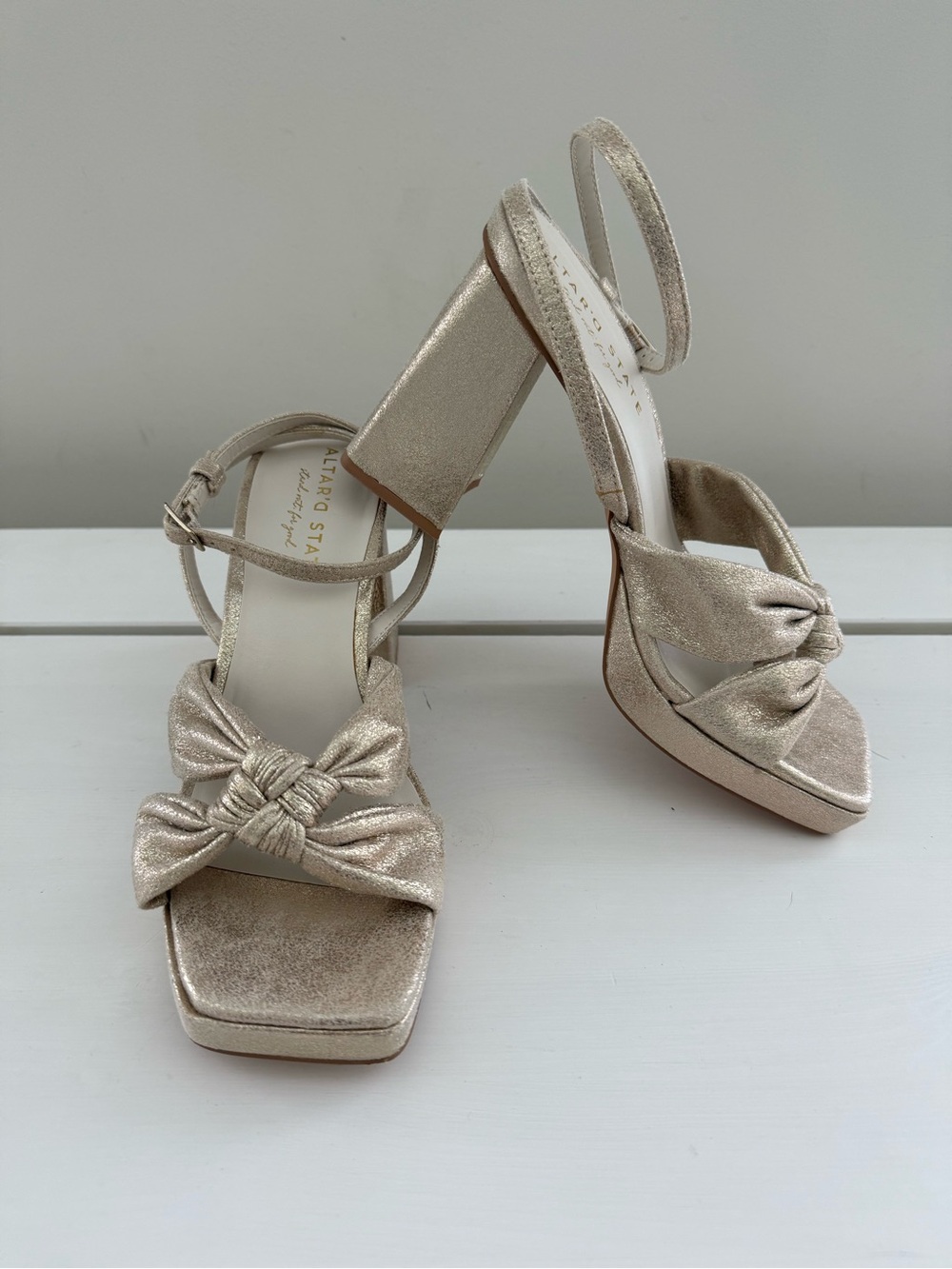 Altar’d State Zoey Gold Platform Block Heel Sandals Size 8.5